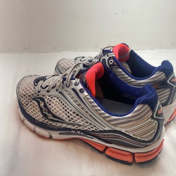 Saucony Triumph women’s size 9.5 in fair condition - Picture 7 of 10